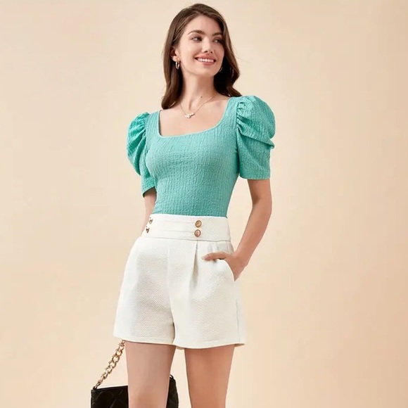 NEW| Textured Scoop Neck Puff Sleeve Chic & Trendy Blouse - Picture 3 of 5